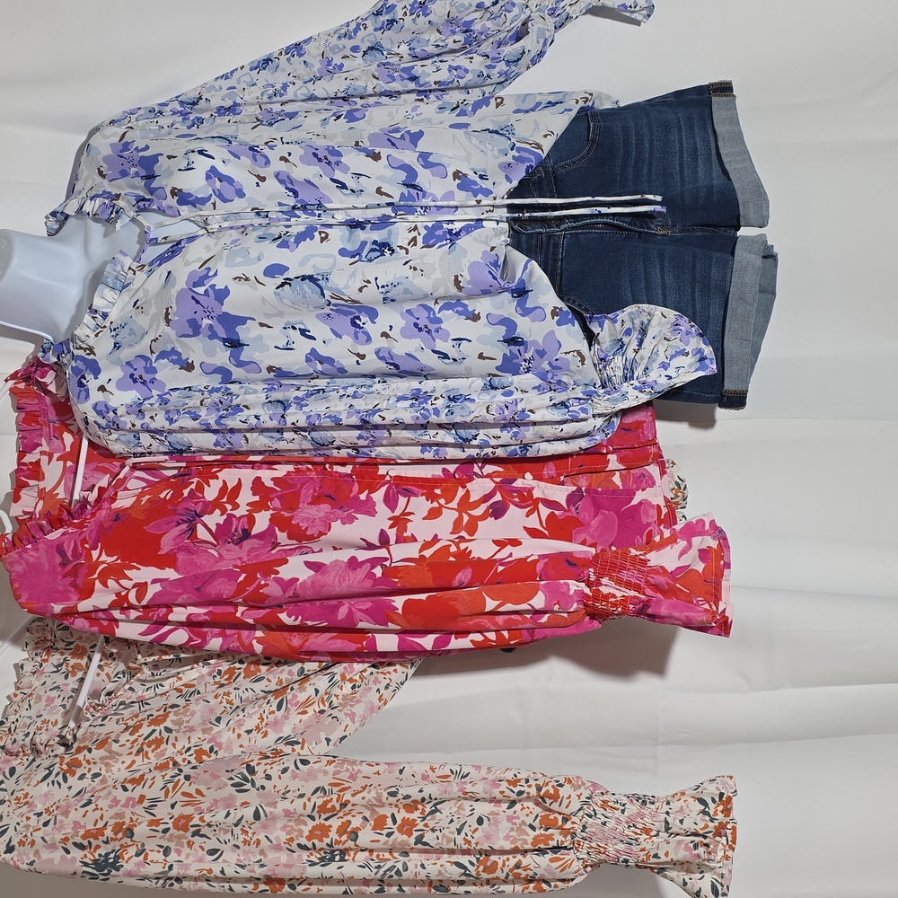 Blouse 3pc Bundle. Ruffled Bell Sleeves. Floral. Large.